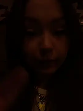 Snapshot of Peachy_Dream chatting on May 12, 2026, 5:19 pm Peachy Dream online show from May 12, 2026, 5:19 pm