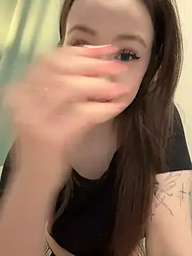 Snapshot of Peachy_Dream chatting on April 29, 2026, 5:30 pm Peachy Dream online show from April 29, 2026, 5:30 pm