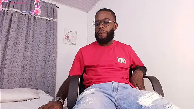 Snapshot of Jacksonking27 chatting on November 2, 2025, 12:48 am Jacksonking27 online show from November 2, 2025, 12:48 am