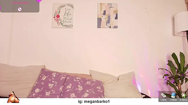 Snapshot of Meganbarko1 chatting on June 21, 2026, 7:52 pm Meganbarko1 online show from June 21, 2026, 7:52 pm