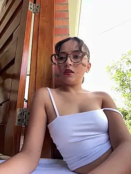 Penelope-Hot online show from June 17, 2026, 8:19 pm