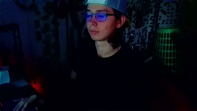 Snapshot of Andy_gray chatting on July 4, 2026, 11:49 am Andy gray online show from July 4, 2026, 11:49 am
