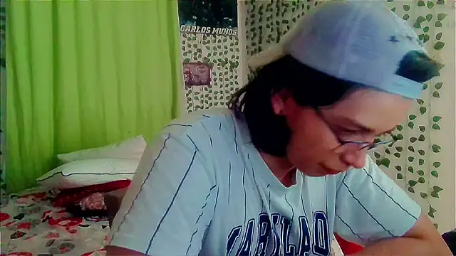 Snapshot of Andy_gray chatting on June 27, 2026, 3:07 pm Andy gray online show from June 27, 2026, 3:07 pm