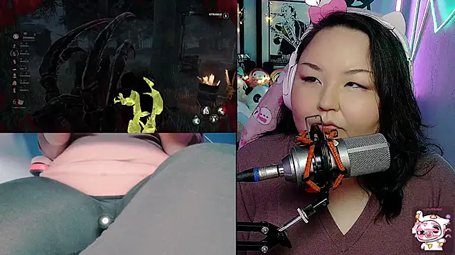 Snapshot of EmGreens chatting on March 2, 2025, 2:41 am EmGreens online show from March 2, 2025, 2:41 am