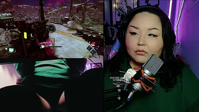 Snapshot of EmGreens chatting on March 16, 2025, 3:47 am EmGreens online show from March 16, 2025, 3:47 am