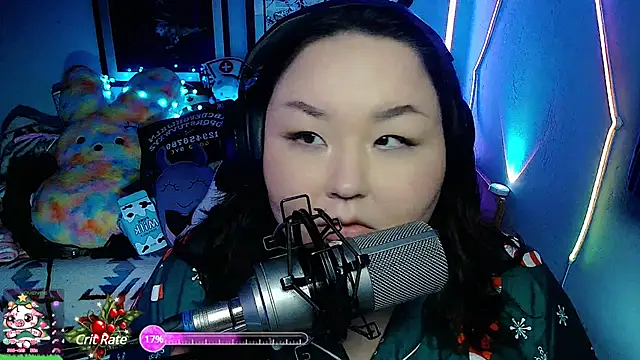 Snapshot of EmGreens chatting on December 7, 2024, 11:34 am EmGreens online show from December 7, 2024, 11:34 am