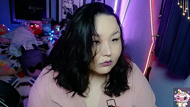 Snapshot of EmGreens chatting on February 22, 2025, 4:18 am EmGreens online show from February 22, 2025, 4:18 am