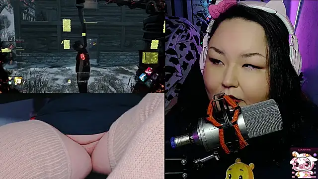 Snapshot of EmGreens chatting on February 9, 2025, 7:26 am EmGreens online show from February 9, 2025, 7:26 am