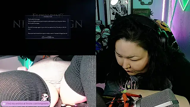 Snapshot of EmGreens chatting on October 25, 2025, 3:28 am EmGreens online show from October 25, 2025, 3:28 am