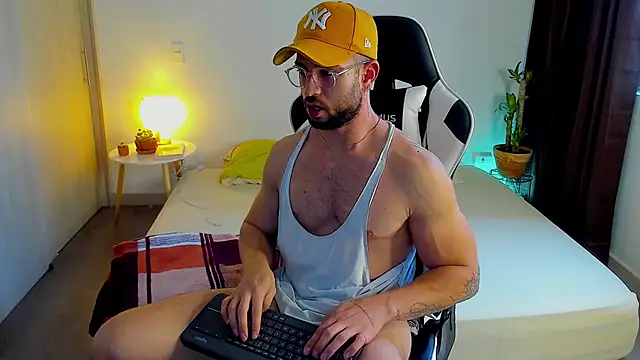 dafboy1 online show from December 17, 2025, 11:37 am