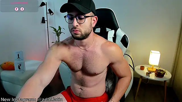 dafboy1 online show from May 3, 2026, 6:22 pm