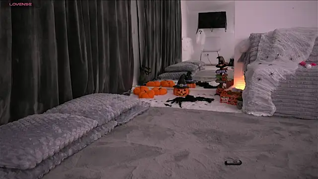 Snapshot of KylieJoyce chatting on October 22, 2025, 8:08 pm KylieJoyce online show from October 22, 2025, 8:08 pm