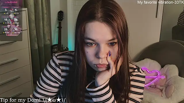ValBae online show from February 19, 2025, 6:32 pm