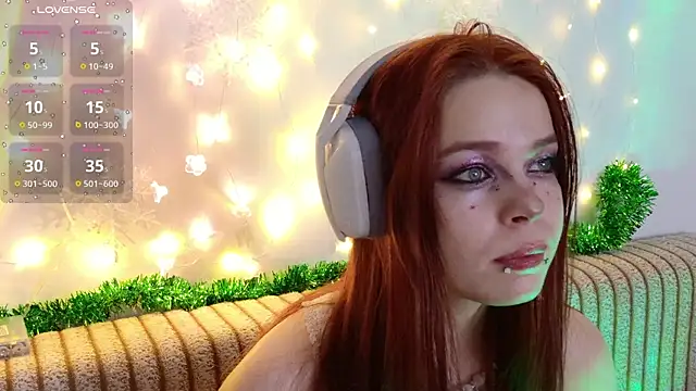 ValBae online show from December 15, 2025, 10:04 pm