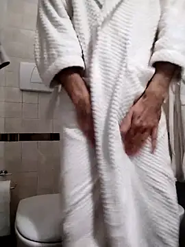 Snapshot of Frabox65 chatting on February 7, 2026, 5:48 am Frabox65 online show from February 7, 2026, 5:48 am