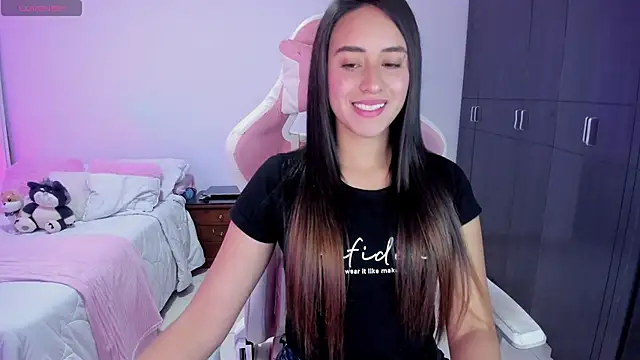 Tinylottie online show from October 18, 2025, 12:23 am