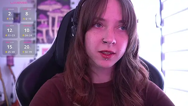 juliapie online show from April 24, 2026, 9:55 am