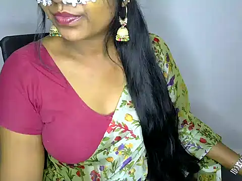 Snapshot of shila20 chatting on March 21, 2025, 3:02 pm shila20 online show from March 21, 2025, 3:02 pm