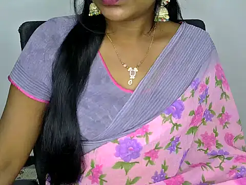 Snapshot of shila20 chatting on March 9, 2025, 6:54 pm shila20 online show from March 9, 2025, 6:54 pm
