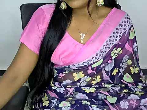 Snapshot of shila20 chatting on March 8, 2025, 10:24 pm shila20 online show from March 8, 2025, 10:24 pm