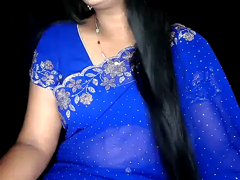 Snapshot of shila20 chatting on December 3, 2025, 5:45 pm shila20 online show from December 3, 2025, 5:45 pm