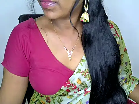 Snapshot of shila20 chatting on March 14, 2025, 7:34 pm shila20 online show from March 14, 2025, 7:34 pm