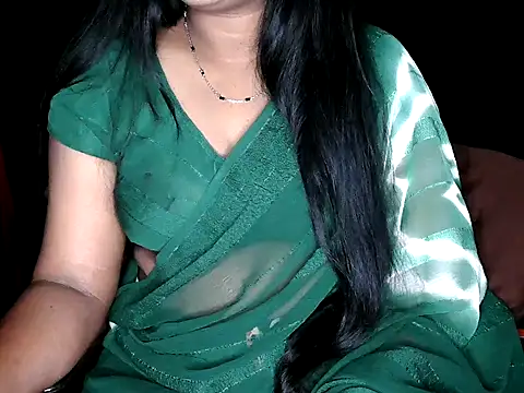 Snapshot of shila20 chatting on December 5, 2025, 5:11 pm shila20 online show from December 5, 2025, 5:11 pm