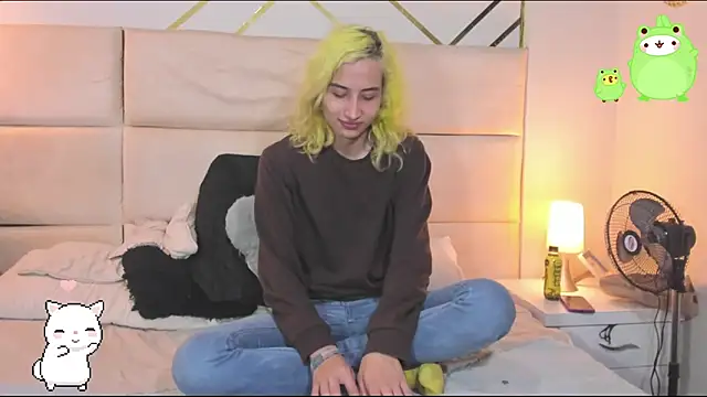 Snapshot of -kisa_ chatting on December 5, 2025, 2:10 am -kisa online show from December 5, 2025, 2:10 am