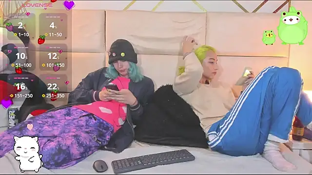 Snapshot of -kisa_ chatting on October 23, 2025, 1:59 am -kisa online show from October 23, 2025, 1:59 am