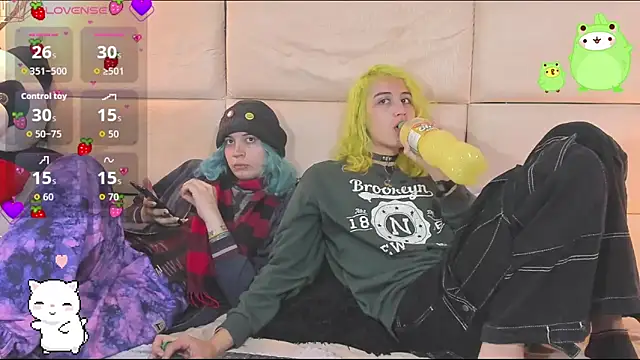 Snapshot of -kisa_ chatting on October 16, 2025, 2:09 am -kisa online show from October 16, 2025, 2:09 am