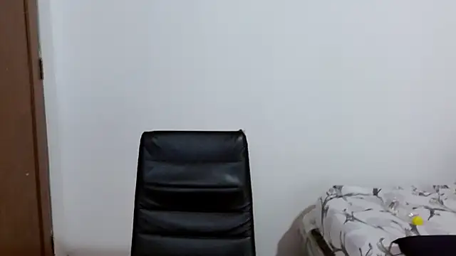 Snapshot of BrandonStond chatting on March 17, 2026, 1:52 am BrandonStond online show from March 17, 2026, 1:52 am