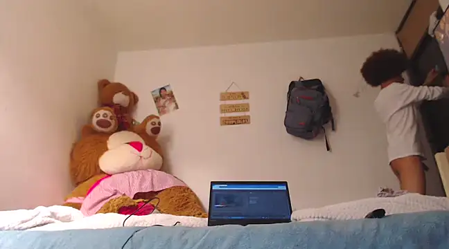 JossCollinss online show from December 2, 2024, 6:05 pm