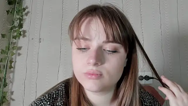 Snapshot of Seductive_She_Wolf chatting on May 14, 2026, 7:22 pm Seductive She Wolf online show from May 14, 2026, 7:22 pm