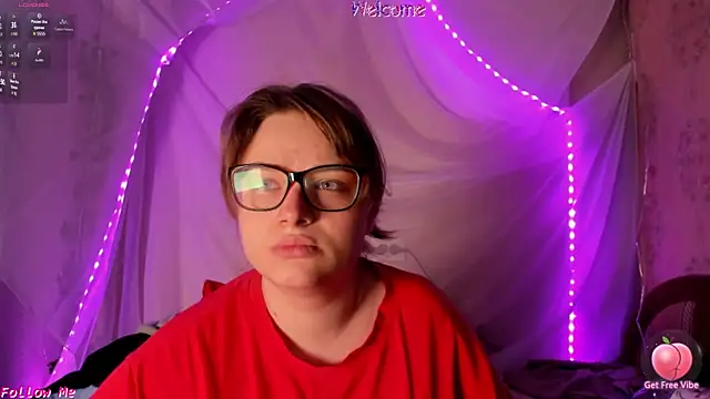 Snapshot of Seductive_She_Wolf chatting on May 29, 2026, 2:56 pm Seductive She Wolf online show from May 29, 2026, 2:56 pm
