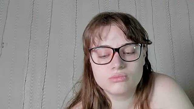 Snapshot of Seductive_She_Wolf chatting on May 14, 2026, 3:47 am Seductive She Wolf online show from May 14, 2026, 3:47 am