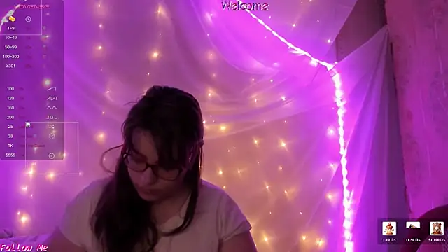 Snapshot of Seductive_She_Wolf chatting on June 5, 2026, 4:39 am Seductive She Wolf online show from June 5, 2026, 4:39 am