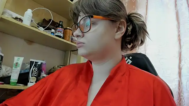 Snapshot of Seductive_She_Wolf chatting on May 16, 2026, 7:18 am Seductive She Wolf online show from May 16, 2026, 7:18 am