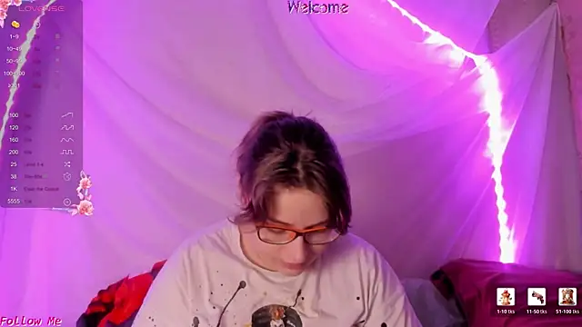 Snapshot of Seductive_She_Wolf chatting on June 9, 2026, 6:31 pm Seductive She Wolf online show from June 9, 2026, 6:31 pm