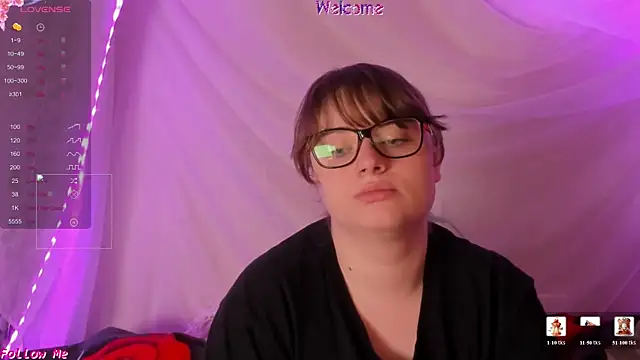 Snapshot of Seductive_She_Wolf chatting on June 3, 2026, 2:44 pm Seductive She Wolf online show from June 3, 2026, 2:44 pm
