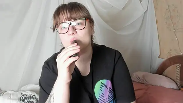 Snapshot of Seductive_She_Wolf chatting on May 16, 2026, 5:34 pm Seductive She Wolf online show from May 16, 2026, 5:34 pm
