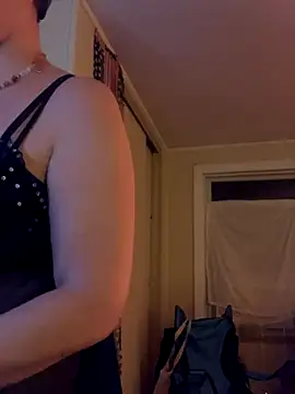 Snapshot of KatieBARBiE98 chatting on October 27, 2025, 4:46 am KatieBARBiE98 online show from October 27, 2025, 4:46 am