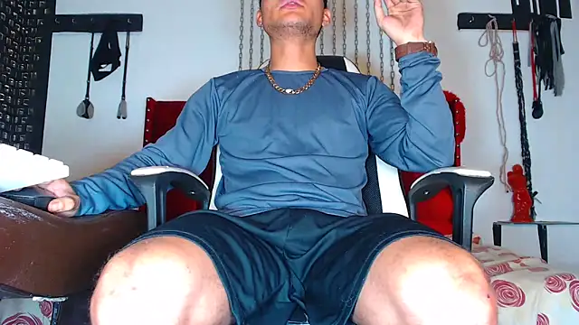 Snapshot of RandyAA_D chatting on February 4, 2025, 3:33 am RandyAA D online show from February 4, 2025, 3:33 am