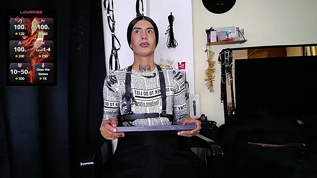 Snapshot of akinoro_ chatting on February 21, 2026, 4:53 pm akinoro online show from February 21, 2026, 4:53 pm