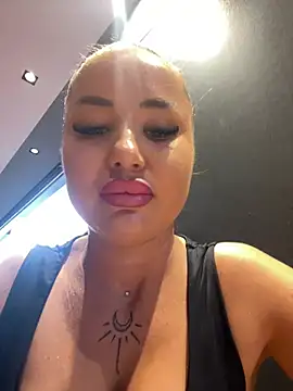 Snapshot of beautydiamond chatting on May 31, 2026, 7:47 am beautydiamond online show from May 31, 2026, 7:47 am