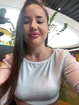 Snapshot of beautydiamond chatting on March 7, 2026, 9:37 am beautydiamond online show from March 7, 2026, 9:37 am