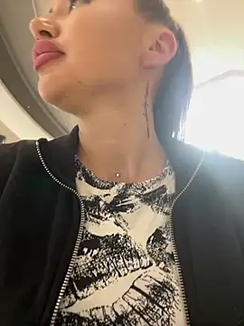 Snapshot of beautydiamond chatting on February 19, 2026, 9:39 am beautydiamond online show from February 19, 2026, 9:39 am