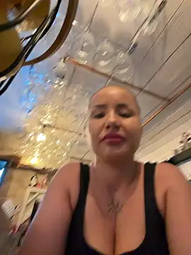 Snapshot of beautydiamond chatting on July 11, 2026, 10:04 am beautydiamond online show from July 11, 2026, 10:04 am