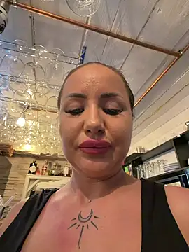 Snapshot of beautydiamond chatting on July 9, 2026, 10:04 am beautydiamond online show from July 9, 2026, 10:04 am