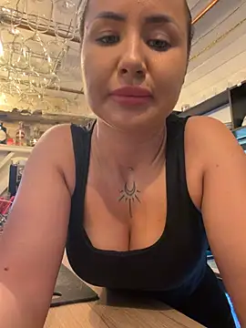 Snapshot of beautydiamond chatting on July 21, 2026, 10:05 am beautydiamond online show from July 21, 2026, 10:05 am