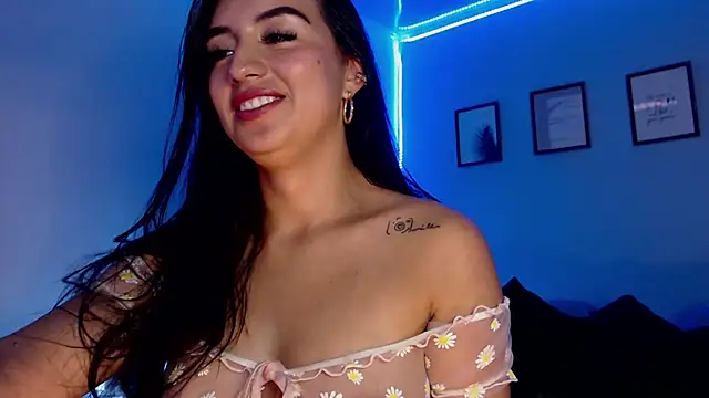 SophiaJoliebm online show from December 20, 2024, 8:12 pm